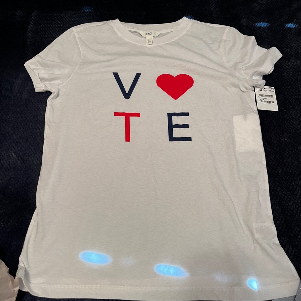 NWT 1901 Vote ❤️ TShirt